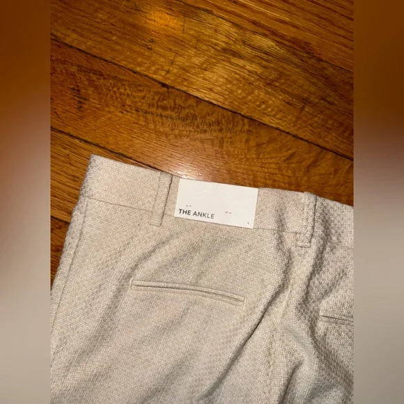 Ann Taylor beige Size 4 Dress pants. - Picture 3 of 4